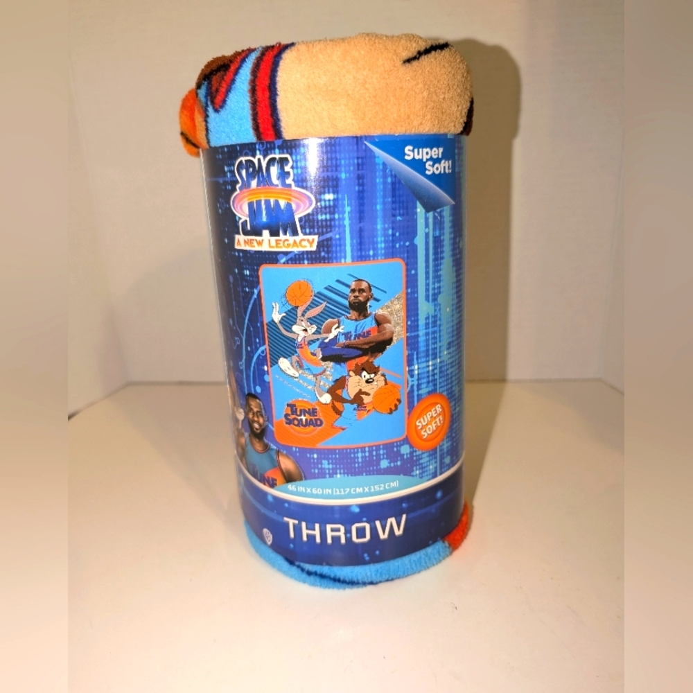 SPACE JAM: A New‎ Legacy (NEW) Soft Super Plush Throw Blanket Measures 46x60